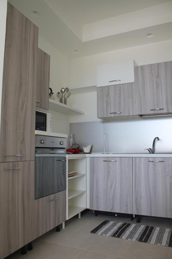 La Casa Dei Capperi - The House Of Capers 1 Apartment Acireale Exterior photo